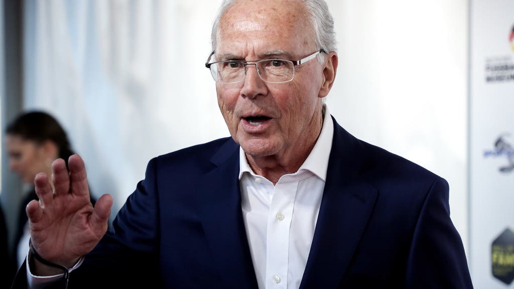 Franz Beckenbauer, «am Ende seiner Kräfte», soll jetzt ...