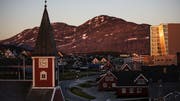 Blick auf Nuuk, die Hauptstadt von Grönland. (Bild: Keystone)