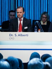 Saverio Alberti an der Hapimag-Generalversammlung in der Waldmannhalle in Baar. (Bild: Stefan Kaiser (25.April 2018)