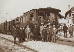 Der Salonwagen der Seethalbahn beim Bahnhof Münster im Jahr 1913. (Bilder: PD)
