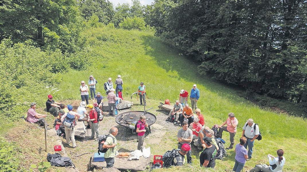 Mai 2012 Alt St. Johann / Toggenburg Konzerte, Klangkurse, Workshops, Vorverkauf Via Tourist-Infos in Wildhaus und Unterwasser: Nur mglich, darum freut es mich, dass Frauen aus Marokko nach Alt St. Johann kommen. kennenlernen und bestelle Jahresabonnement (49 Ausgaben) fr Fr. 49. Tabloid naturstimmen 2012 druck by KlangWelt Toggenburg