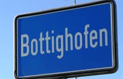 In Bottighofen sind die ersten Kandidaten für das frei werdende Gemeindepräsidium bekannt. (Bild: Nana do Carmo)