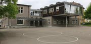 Das Buchwald-Schulhaus feiert ab Mittwoch sein 100-jähriges Bestehen. Das Jubiläumsfest vom Samstag, ab 14 Uhr, ist öffentlich. (Bild: PD)
