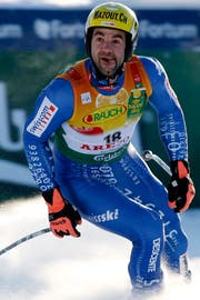Schnupperte an einer Kombimedaille: Didier Défago. Bild: Alessandro Della Bella/Keystone (Åre, 6. Februar 2007)