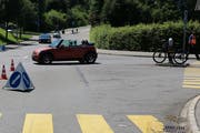 Die Unfallstelle auf der Verzweigung Rehetobel- und Tablatstrasse. (Bilder: Stadtpolizei St.Gallen - 23. Juni 2019)