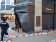 Das Juweliergeschäft Bucherer wurde in der Nacht auf Montag ausgeraubt. (Bild: Christof Krapf)