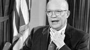 Präsident Eisenhower (hier bei seiner Abschiedsadresse 1960) hielt nicht viel von einer "Militarisierung des Weltraums". Bild: AP