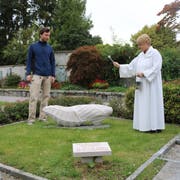 Die Gedenkstätte für Sternenkinder: geschaffen von Melik Scheurer, gesegnet von Anne Zorell Gross (Bild: Markus Bösch)