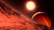 Diese Darstellung zeigt im Hintergrund die Sonne 51 Pegasi, bei welcher die Forscher den ersten Planeten ausserhalb des Sonnensystems entdeckt haben. Das Gebirge im Vordergrund gehört zu einem Mond. (Bild: KEYSTONE)
