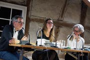 Unterhalten sich über Bücher: Daniel Rothenbühler, Katja Fischer De Santi, Marianne Sax. (Bild: Dieter Langhart)