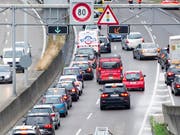 Am Montagmorgen staute es auf der Stadtautobahn. (Symbolbild: Urs Bucher)