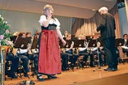 Bei Melodien aus dem Singspiel «Im weissen Rössl» steht Andrea Schlegel als Sängerin auf der Bühne. (Bild: Adi Lippuner)
