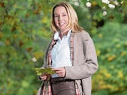 Dorrit Winterholer im Villettepark. Seit 2018 praktiziert sie auch in Cham. (Bild: Maria Schmid, 10. Oktober 2019)