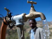 Auch Schweizer Entwicklungsorganisationen engagieren sich mit Projekten für die Verbesserung der Wasserversorgung in der Dritten Welt. (Bild: PD/Caritas Schweiz)