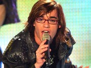 2003: Superstar-Kandidat Daniel Kueblboeck tritt bei der Generalprobe zum Halbfinale der RTL-Talentshow "Deutschland im Coloneum auf.