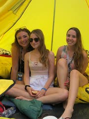Lara Deschwanden, Jara Fawer und Vanessa Boller aus Solothurn. (Bild: Géraldine Bohne)