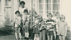 Abschied vom Kindergarten im Jahr 1976: Ihre Kindergartenlehrerin hat Bettina Badenhorst (ganz links) in sehr guter Erinnerung. (Bild: Zur Verfügung gestellt)