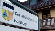 Die Gemeindeverwaltung in Hinterhomburg. (Bild: Nana do Carmo)