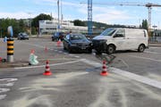 Die Unfallstelle südlich der Spinnereibrücke (im Bild hinten). (Bild: Stadtpolizei St.Gallen - 21. Juni 2019)