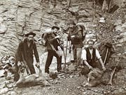 Nidwaldner Wilderergeschichten wie jene um Adolf Scheuber (rechts) sind offiziell schweizerisches Kulturgut. (Bild: Staatsarchiv Nidwalden, unbekannter Aufnahmeort, Ende 19. Jahrhundert)