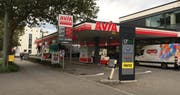 Die Avia-Tankstelle steht dort, wo früher eine BP-Tankstelle war. (Bild: Ines Biedenkapp - 4. Oktober 2019)