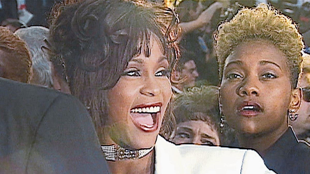KINO: «Whitney Houston starb an gebrochenem Herzen ...