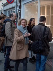 «Wir sind ganz erschlagen», sagt Jana Jakoubek, künstlerische Leiterin des Fumetto-Festivals. Hier vor der Galerie F5.