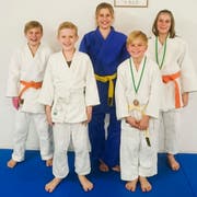 Die erfolgreichen Frauenfelder Judokas Cédric Stäheli, Cyrill Truninger, Rahel Stäheli, Wiktor Puchala und Sonja Hedinger. (Bild: PD)