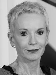 Margrit Stamm ist Prof. em. für Pädagogische Psychologie und Erziehungswissenschaften an der Universität Fribourg und Gründerin/Leiterin des Forschungsinstituts Swiss Education in Aarau.