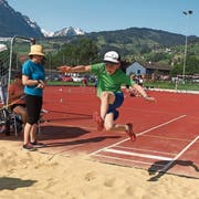 Die Kinder erbrachten tolle Leistungen, beim Weitsprung wie auch bei den anderen Disziplinen. (Bild: PD)