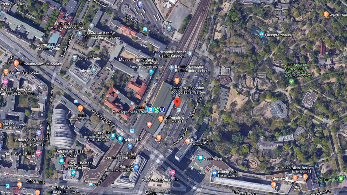 Ausland Mann Rast In Berlin In Eine Menschengruppe Und Verletzt Sieben Personen