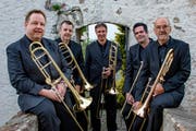 TrombUri feiert 2018 sein 20-Jahr-Jubiläum in der Sisag; von links: Daniel Gutjahr, Patrik Stadler, Christoph Schmid, Philipp Gisler und Urs Zenoni. (Bild: Cornelia Michel, Seedorf, 21. Mai 2018)