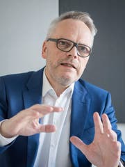Sekretär des Ostschweizer Strafvollzugkonkordats. Vorher zehn Jahre lang Leiter des St.Galler Amts für Justizvollzug.