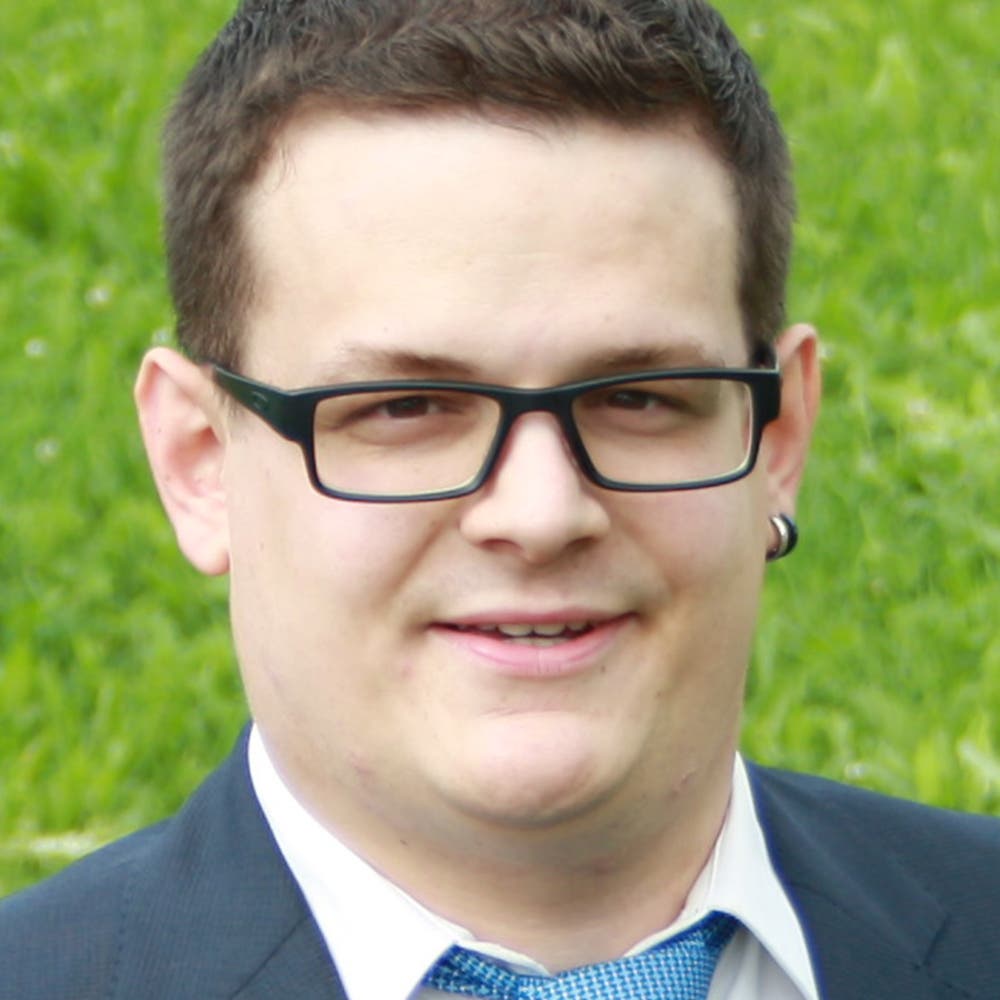 Sebastian Spalinger, Einsiedeln, Fahrdienstleiter SBB, 1992. Motivation: «Schwyz ist ein Pendlerkanton und als solcher darauf angewiesen, dass der Verkehr auf der Strasse und auf der Schiene fliesst.»