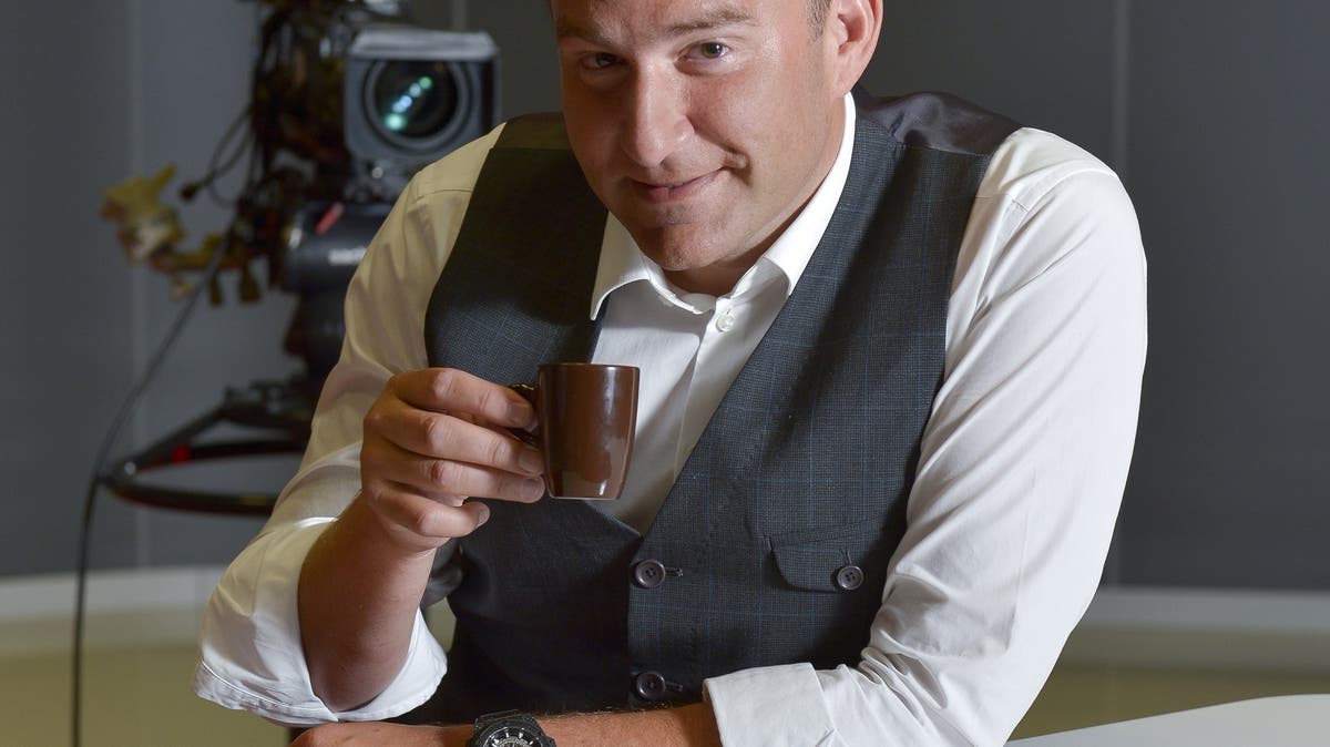 Auf Einen Kaffee Mit Moderator Sascha Ruefer Fernsehen Ist Kein Wunschkonzert