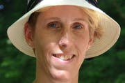 «Ich bewundere die Geschicklichkeit der Fahrer.Als Zuschauerin gefallen mir die Wald-Sektionen am besten, da es hier kühler ist.»Manuela FeusiBesucherin aus Lachen SZ
