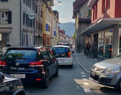 Im Dorfzentrum geht am Abend lange nichts mehr. (Bild Markus von Rotz)