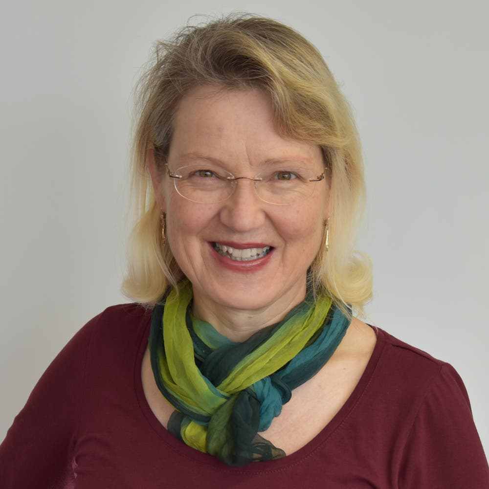 Brigitte Waser, Sattel, Dipl. Beruffachschullehrerin Pflege, 1962. Motivation: «Als VPOD-Aktivistin und Initiantin des Schwyzer Frauen*streiks will ich gute Arbeitsbedingungen und die Gleichstellung der Geschlechter.»