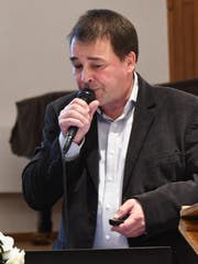 Otto Seger stellt die Projekt-Studie vor. (Bild: Rita Kohn)