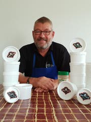 Die Lenggi-Original-Sauce passe einfach zu jedem Gericht. Das hat Peter Lenggenhager beim Tüftlen herausgefunden. (Bild: Angelina Donati)