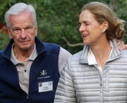 Der schweizerisch-brasilianische Milliardär und Investor Jorge Paulo Lemann mit seiner Frau Susanna Mally Lemann, die im Stiftungsrat der Lemann-Stiftung sitzt. Die Familie wohnt in Rapperswil-Jona (SG). (Bild: Keystone)