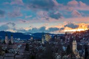 Auch St.Gallen hat mit seinen Kirchtürmen, dem Postturm, dem Rathaus, der Fachhochschule und dem Bundesverwaltungsgericht so etwas Ähnliches wie eine Skyline zu bieten. (Leserbild: Christian Wild - 1. März 2017)