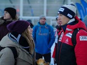 Der ehemalige Skispringer Andreas Küttel im Gespräch mit Lea Fürer, die bei Hanspeter Gubelmann ihr Sportpsychologie-Praktikum absolviert. (Bild: Martin Uebelhart (15. Dezember 2018))