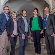 Der Stadtrat um Stadtpräsidentin Susanne Hartmann (2. von rechts) soll sparen: So lautet die Forderung der Abstimmungssieger. (Bild: PD)