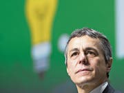 Für die Befürworter eines Menschenrechtszentrums ist klar, wer für die Verzögerung verantwortlich ist: Aussenminister Ignazio Cassis (FDP). (Bild: Laurent Gillieron/Keystone)