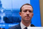 Facebook-CEO Mark Zuckerberg bei einer Anhörung in Washington. Bild: Andrew Harnik/AP (11. April 2018)