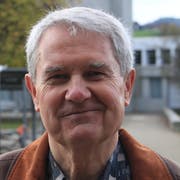 Reto Germann koordiniert die Unterschriftensammlung zu den Verkehrsforderungen des Quartiervereins Hirschb erg in Gossau.