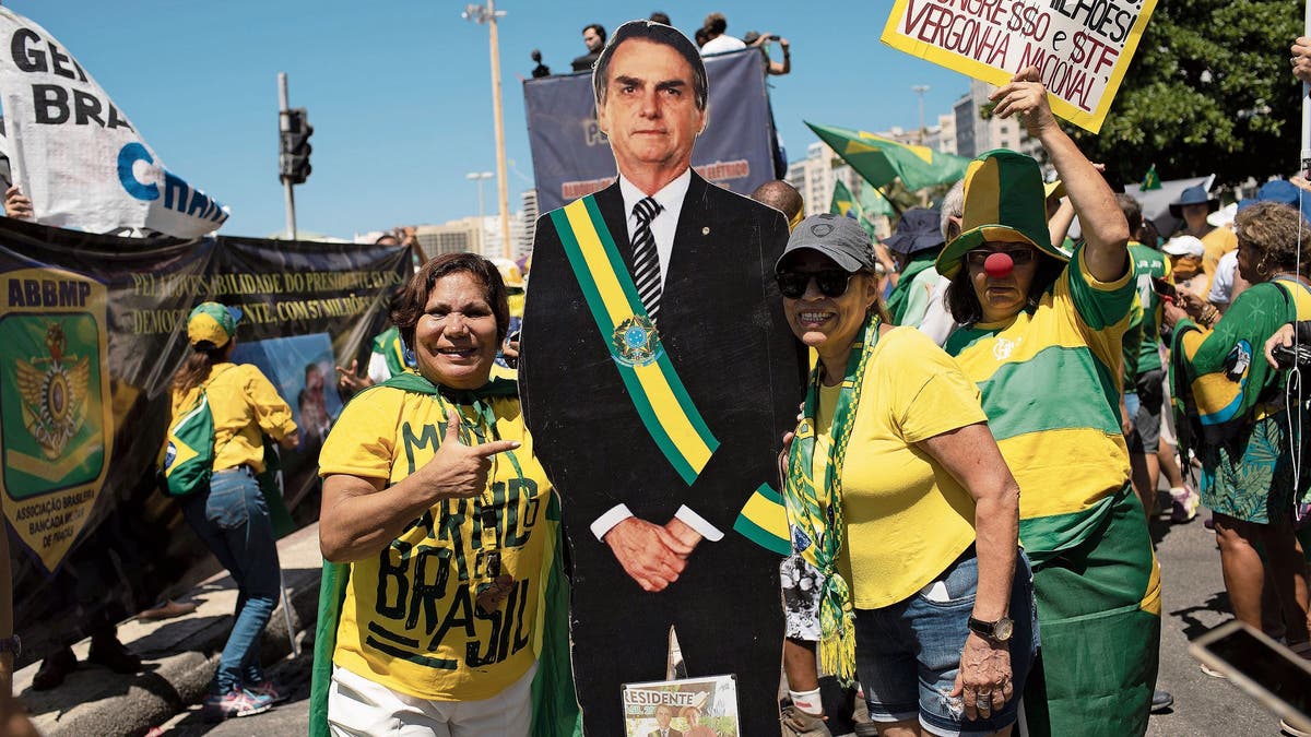 Jair, der unerschütterlich Dumme: Brasiliens Präsident ist grad der gefährlichste Mann der Welt