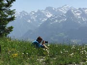 Der elfjährige Nico beim Fotografieren. (Bild: Carmen Epp, Eggberge, 26. Juni 2019)