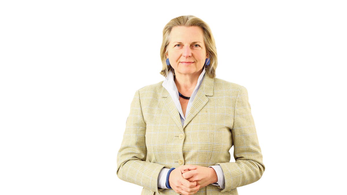 ÖSTERREICH: Karin Kneissl: Die schrille Un-Diplomatin | Luzerner Zeitung